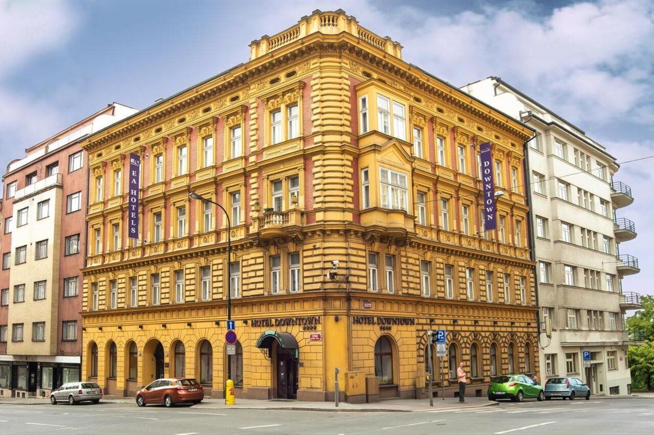 Ea Hotel Downtown Praga Esterno foto